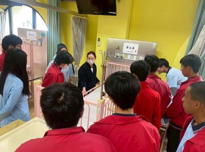 20260306「護」動學習:平和國中蒞臨慈大建國校區 開啟護理專業初體驗圖片